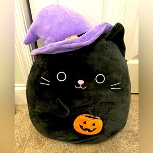 NWOT 16” Calio the cat witch Halloween Squishmallow